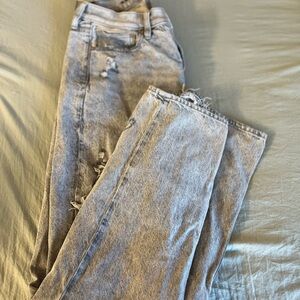 Women's Light Gray American Eagle Ripped Jeans